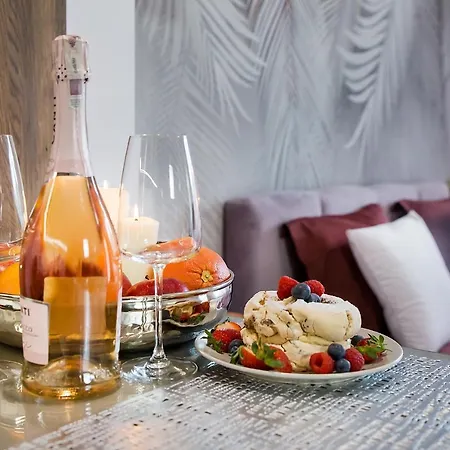 W&k Glam - Z Balkonem, Faktura Vat, Parking W Garazu, Netflix Apartman Koszalin
