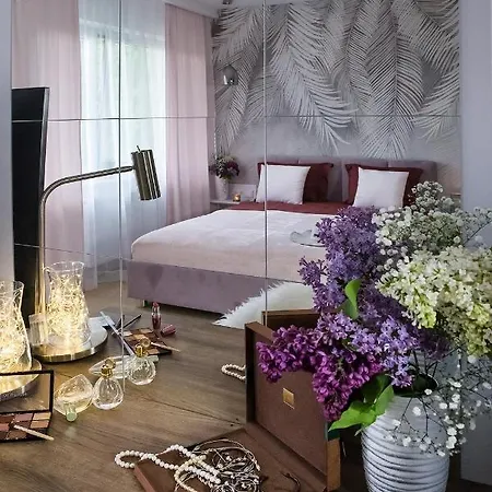 W&k Glam - Z Balkonem, Faktura Vat, Parking W Garazu, Netflix Košalín