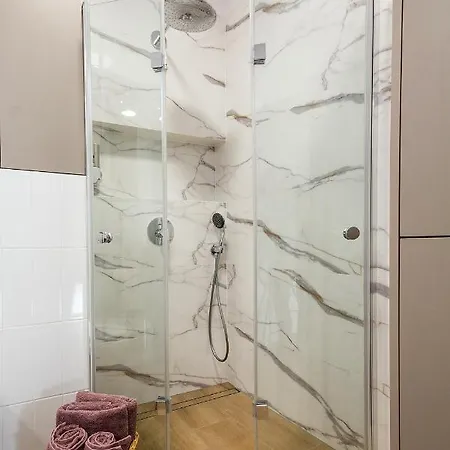 Apartman W&k Glam - Z Balkonem, Faktura Vat, Parking W Garazu, Netflix *
